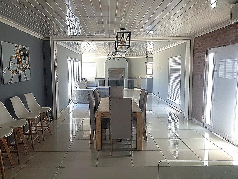 To Let 4 Bedroom Property for Rent in Edgemead Western Cape